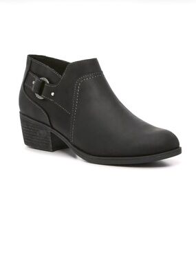 Clarks Charlten Grace Bootie, Black Oily 8.5M